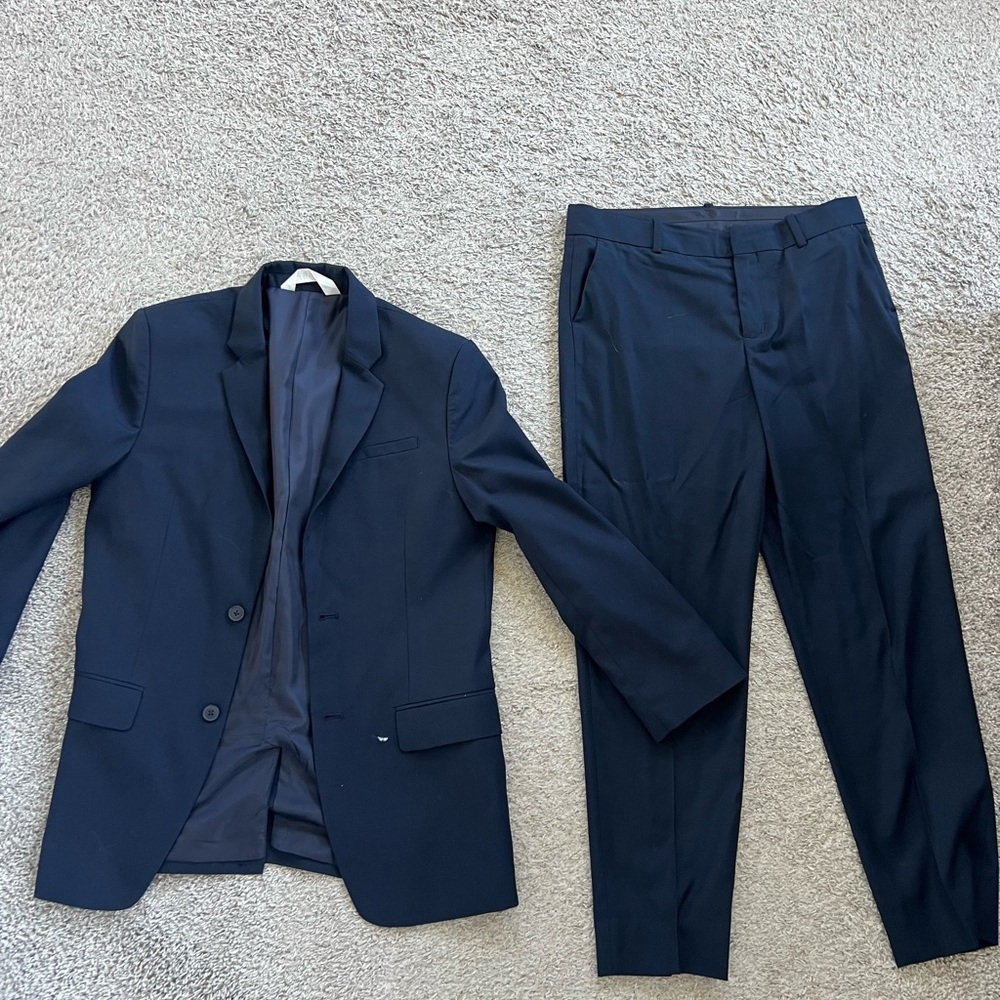 H&M boys navy suit size 20